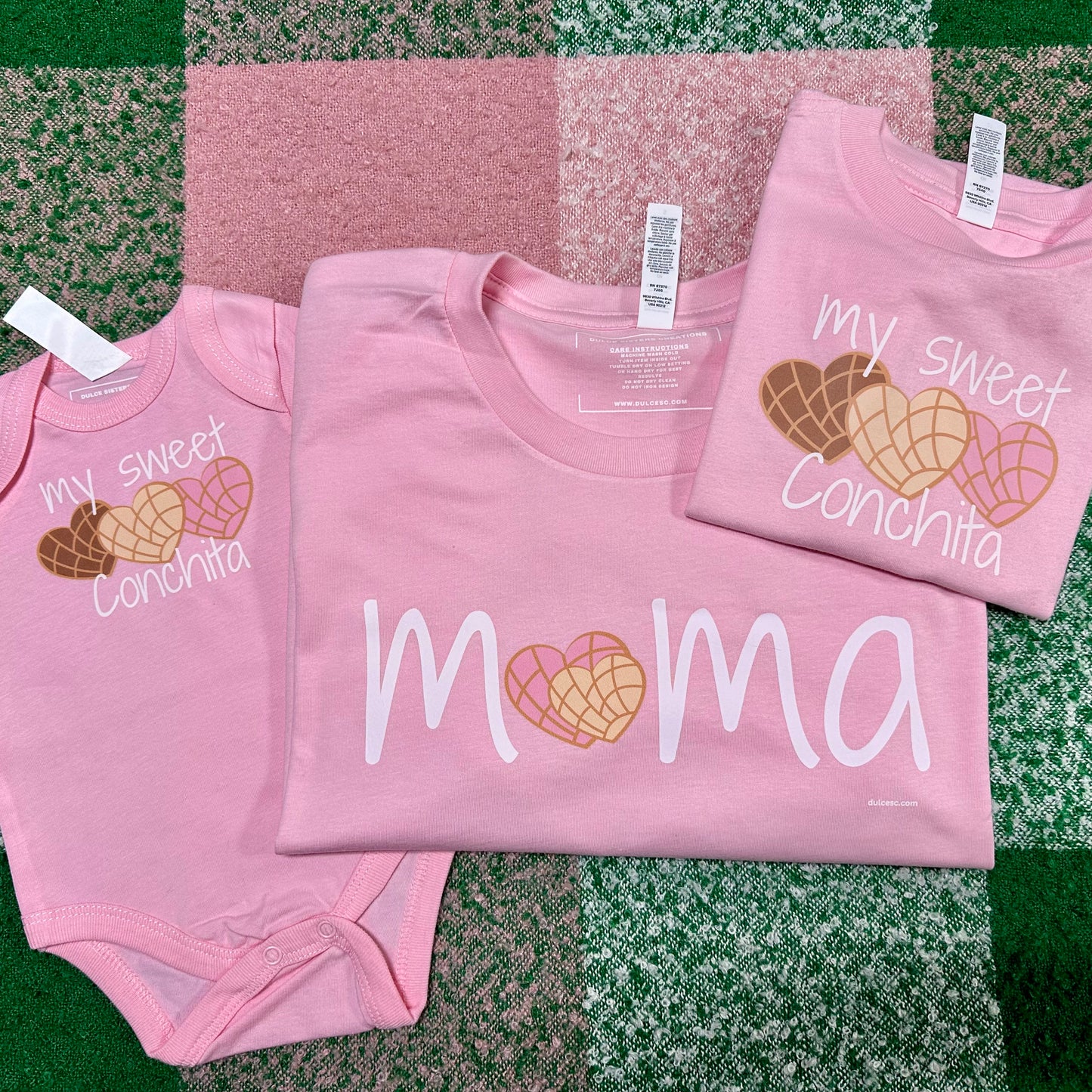 Mama Concha Pink Adult T-shirt